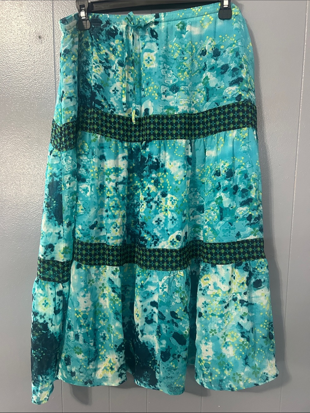 Sag Harbor Teal and Navy Tiered Midi Skirt